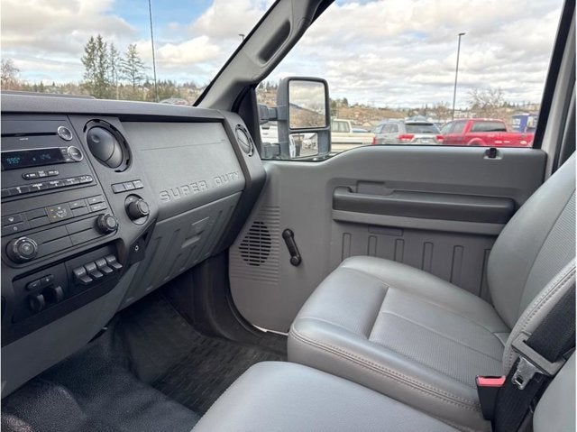 2012 Ford Super Duty F-450 DRW 162" W.B. 4D