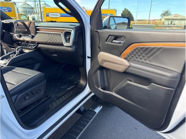 2023 GMC Canyon 4WD Denali