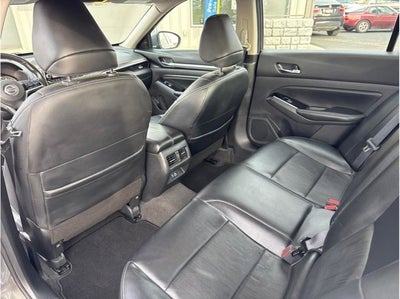 2022 Nissan Altima 2.5 Platinum