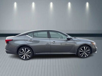 2022 Nissan Altima 2.5 Platinum