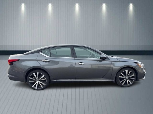 2022 Nissan Altima 2.5 Platinum