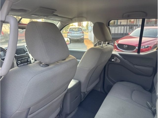 2018 Nissan Frontier SV Pickup 4D 6 ft
