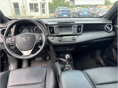 2017 Toyota RAV4 SE
