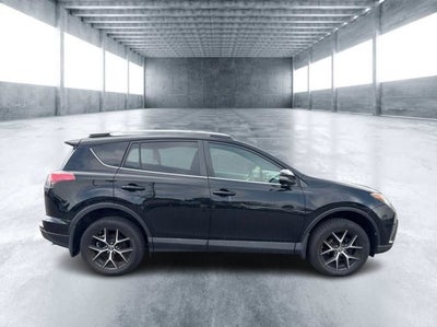 2017 Toyota RAV4 SE