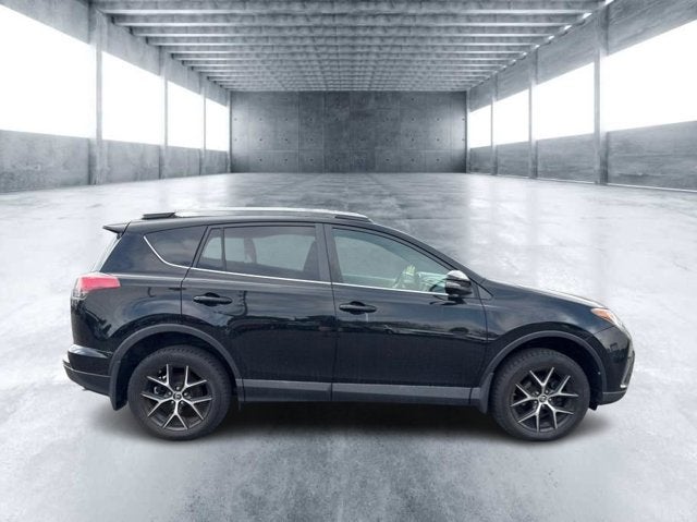 2017 Toyota RAV4 SE