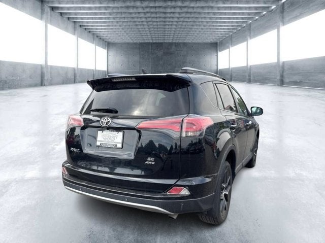 2017 Toyota RAV4 SE