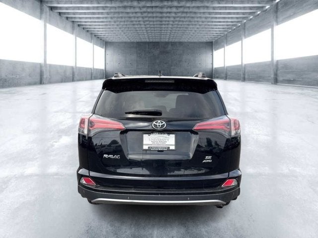 2017 Toyota RAV4 SE