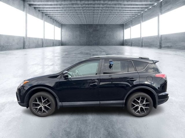2017 Toyota RAV4 SE