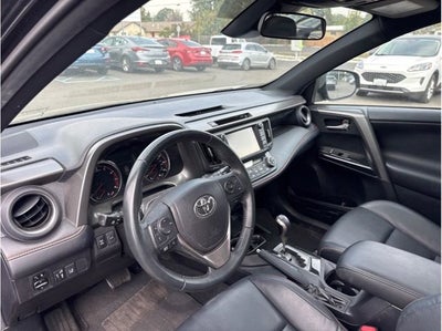 2017 Toyota RAV4 SE