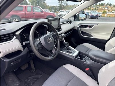 2020 Toyota RAV4 XLE