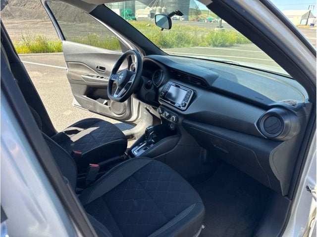 2019 Nissan Kicks S