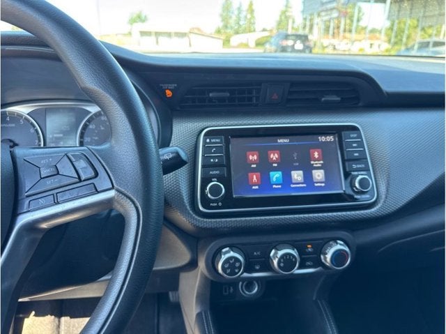 2019 Nissan Kicks S