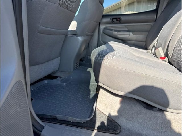 2005 Toyota Tacoma Pickup 4D 6 ft